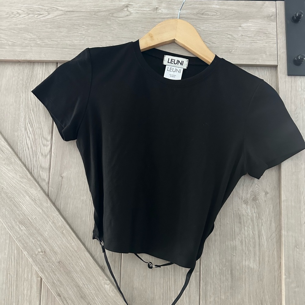 Leuni open back Black Women's Top